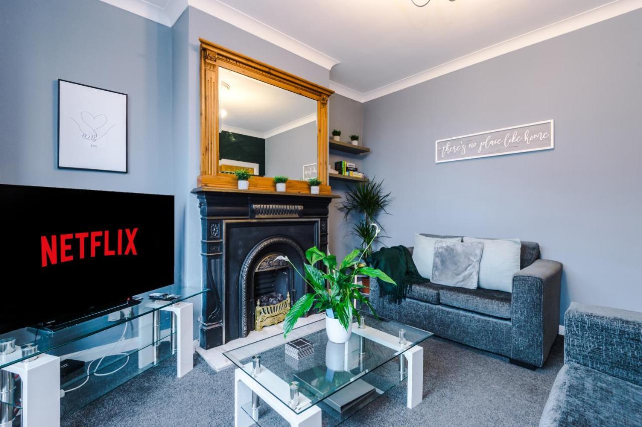 Spacious Modern Chester Home - Great Location Dış mekan fotoğraf