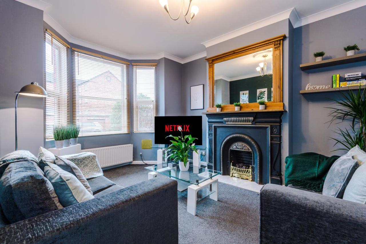 Spacious Modern Chester Home - Great Location Dış mekan fotoğraf